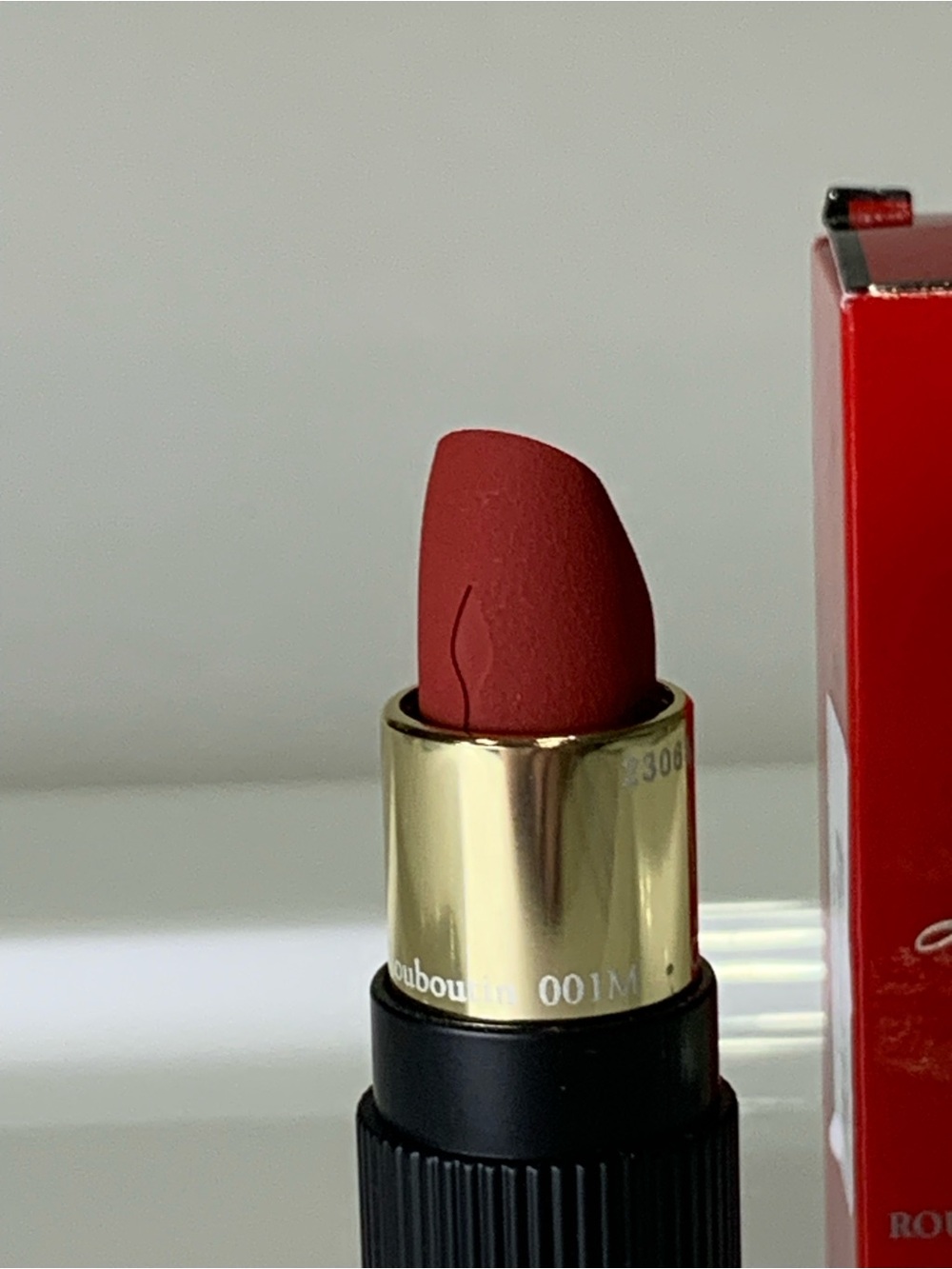 Christian Louboutin Rouge Louboutin Velvet Matte On The Go Lipstick NEW - Picture 3 of 6